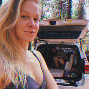 Meet your Posher, Claire